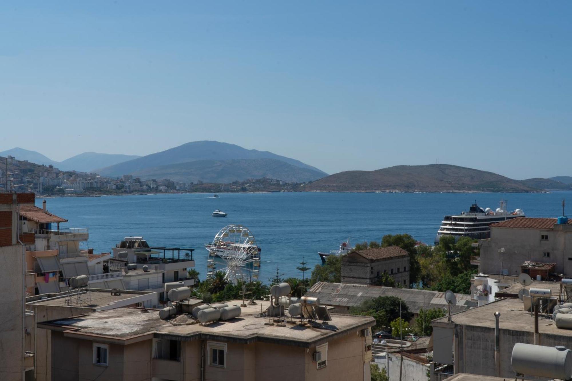 Center Sea View Apartment Sarandë Exterior foto